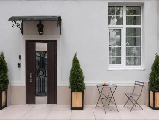 Apartamento Hidden Gem With Its Own Private Entry At Lypky Kiev Exterior foto